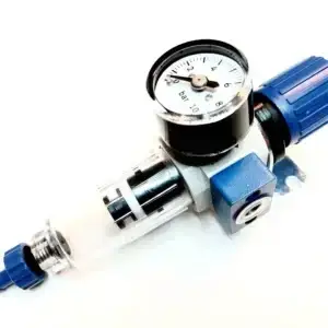 Reduktor z odwadniaczem mikro 1/8" 0-7 BAR